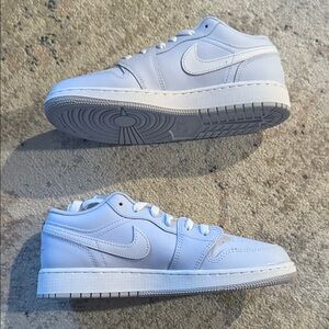 Air Jordan 1 Low GS “Concord” — White/Black — Youth 7.5Y / Women’s 9